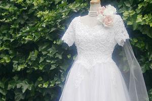 近藤千尋が神戸レタスとコラボ