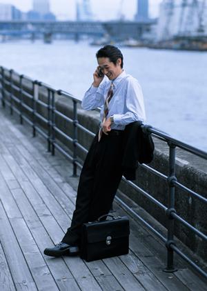 ブランドメガネ店は商品の情報が細かい