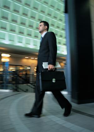 質流れ品や買取り品などの販売も行う店